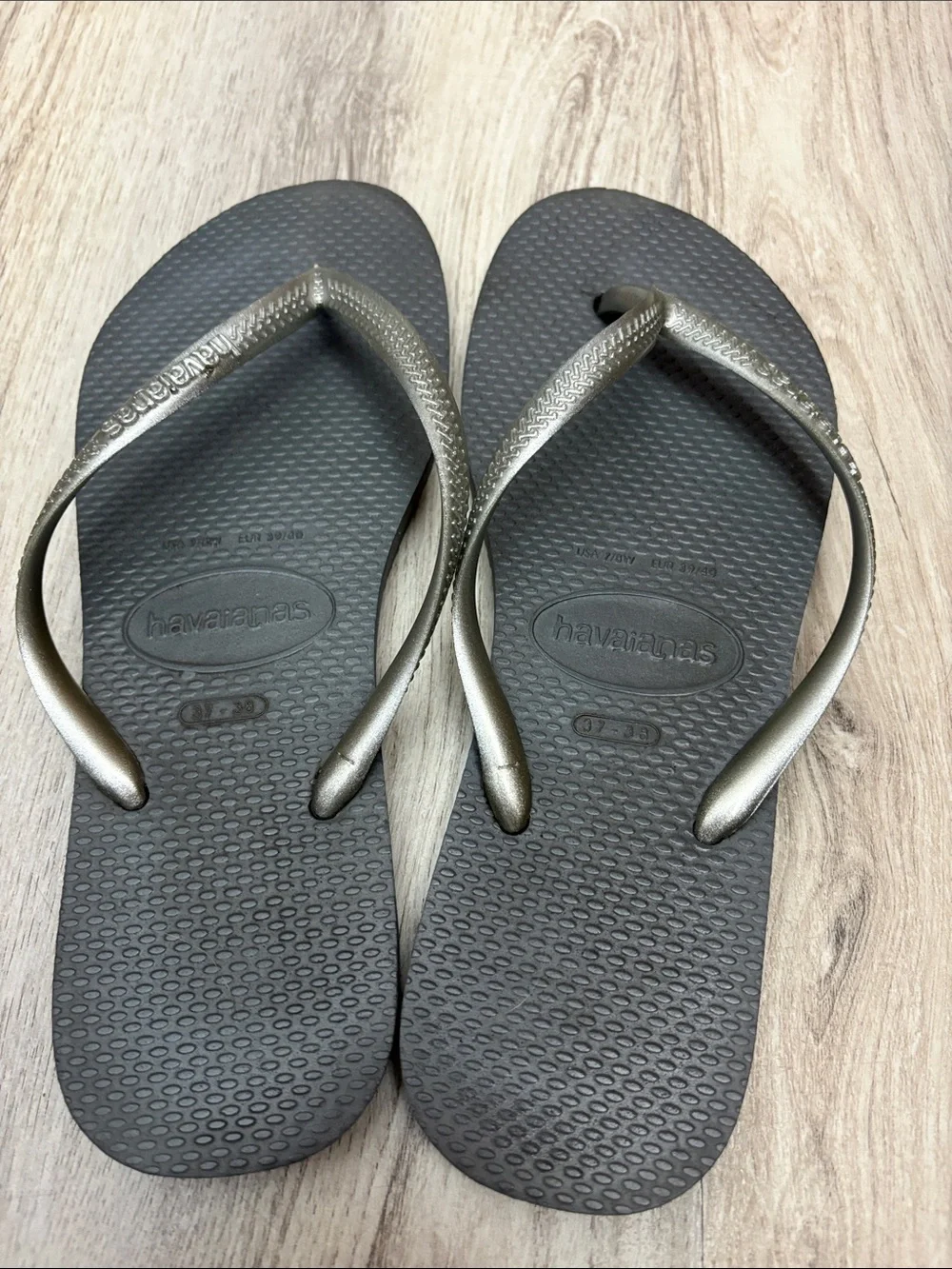 Silver Havaianas Slim Flip Flop Sandals for Women Size 7/8W